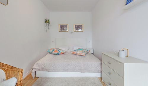 Apartment (25)