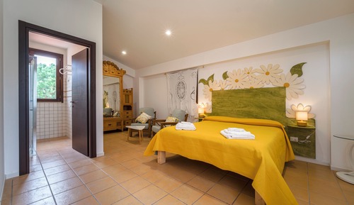 Superior Double Room, Non Smoking, Hill View