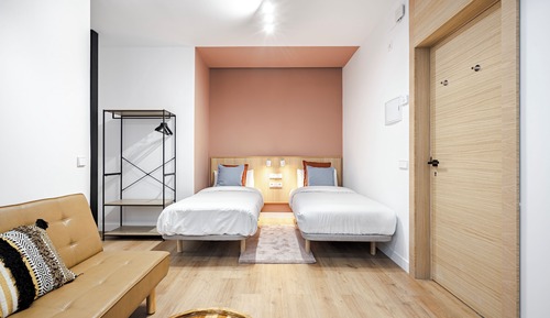 Triple Room, Multiple Beds