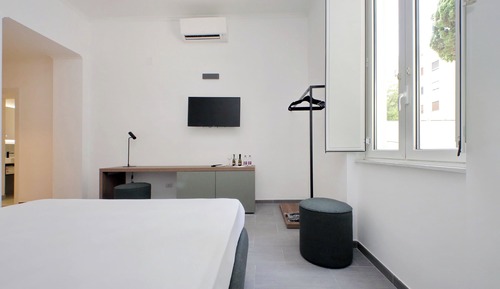Superior Room, 1 Queen Bed, Ground Floor