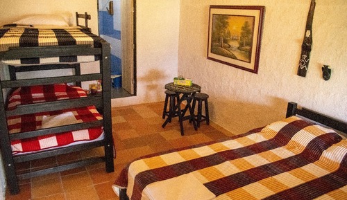 Family Room, Multiple Beds