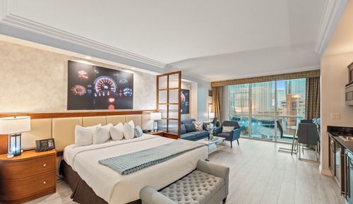 Luxury Suite, 1 King Bed with Sofa bed, City View