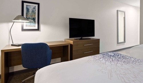 Room, 2 Queen Beds, Non Smoking