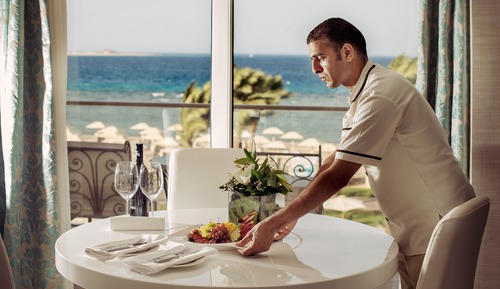 Le Reve Suite Prime Sea View & Pool View with VIP Package