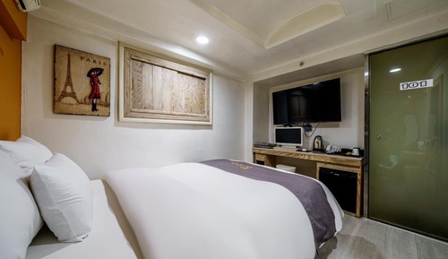 Room (Mini Room (Consecutive Stay Not Avail)