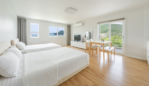 Basic Room, 1 Bedroom (Jisimdo 201 (Ocean view))