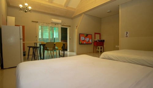 Room (Family Spa 201)