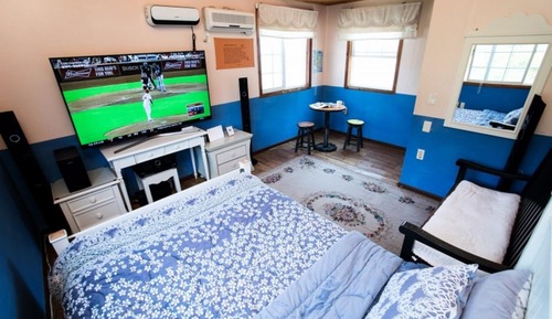 Room (Lulu starlight)