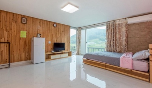 Room (Annex Building Room 1 (Couple Room))