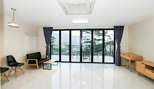 Room (Pension 1)