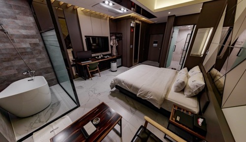 Room (BATH 215)