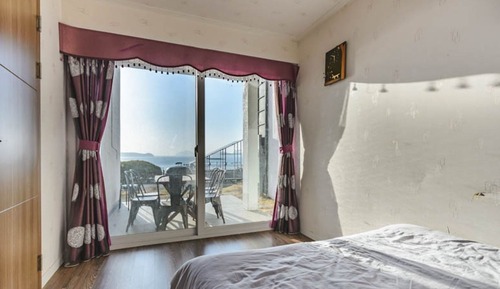 Room (Room 104 (Couple Room))