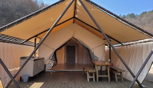 Room (Hermes 1 building)