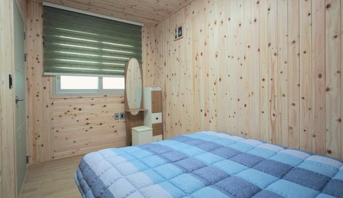 Room (3 buildings)