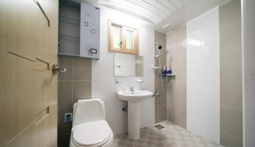 Room (40-1)