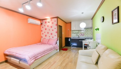 Room (Cupid 102)