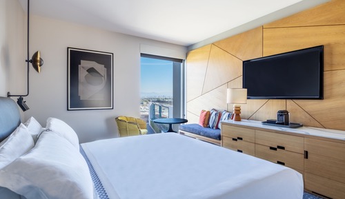 Room, 1 King Bed (Hollywood Hills View)