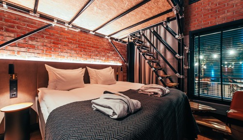 Deluxe Loft, 1 King Bed, Non Smoking