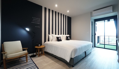 Deluxe Double Bed
