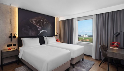 Standard Room (Runway View)