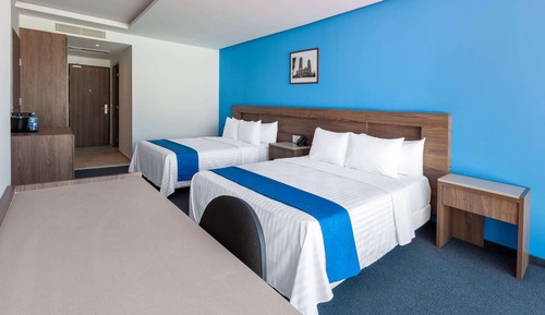 Room, 2 Queen Beds, Non Smoking