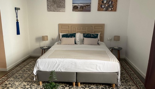 Double Room, Ensuite (Canela)