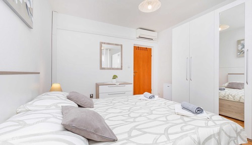 Double Room (Double Room with Private Bathroom)