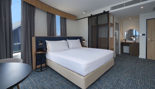Deluxe Room, 1 King Bed, Ocean View