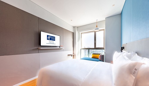 Standard Room, 1 Queen Bed