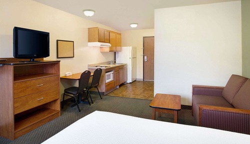 Suite, 2 Queen Beds, Smoking