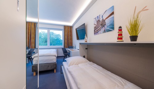 Comfort Triple Room