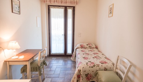 Classic Single Room, Private Bathroom (Stelle)