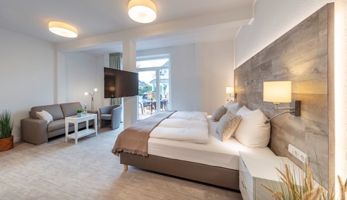 Apartment (B)