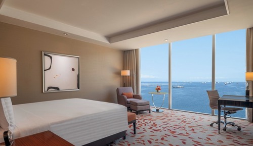 Deluxe Room, 1 King Bed, Bay View (Grand)