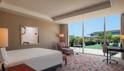 Deluxe Room, 1 King Bed, Garden View (Grand)
