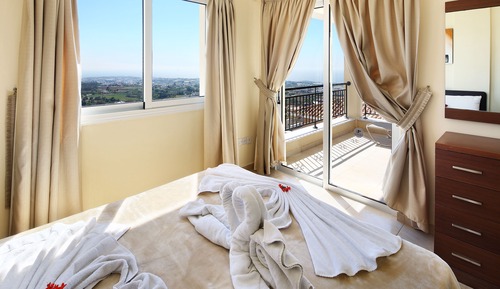 Villa, 2 Bedrooms, Pool Access