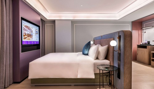 Superior Room, 1 King Bed