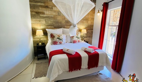 Standard Room, 1 Queen Bed, Ensuite