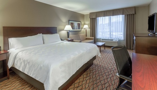 Standard Room, 1 King Bed (Walk-In Shower)