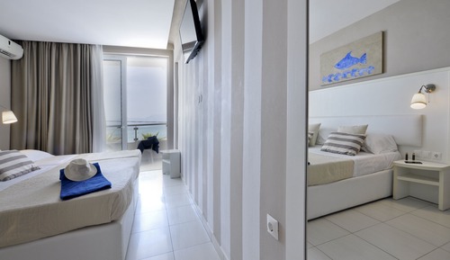 Triple Room (Sea View Front)