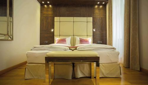 Classic Room, 1 Double Bed (Converts to 2 TwinBeds;Quiet Location)