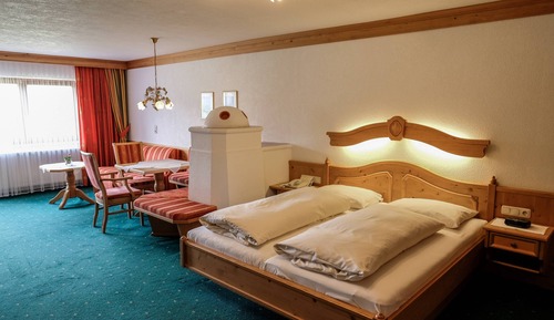 Deluxe Suite, Balcony, Mountain View