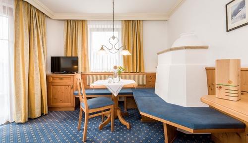Deluxe Double Room, Balcony, Mountain View