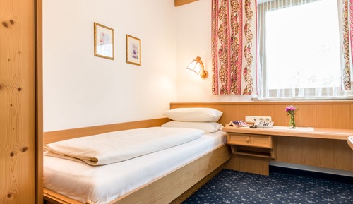 Classic Single Room