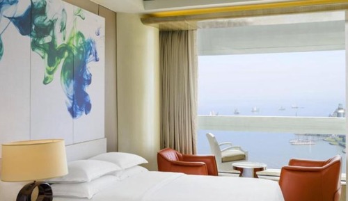 Premier Room, 2 Twin Beds, Lake View (Balcony)