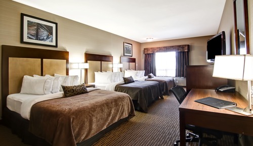 Triple Room, Multiple Beds