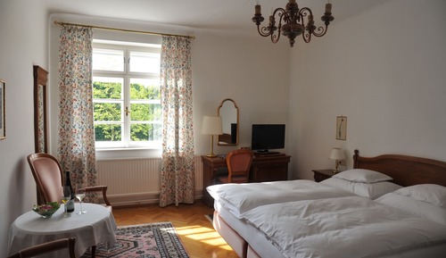 Classic Double Room