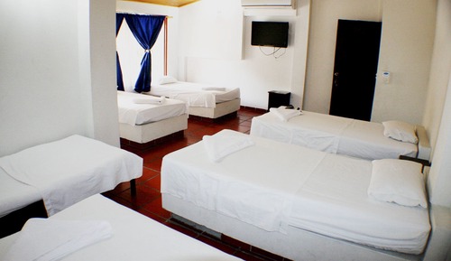 Family Room (For 5 People)