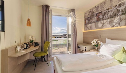 Business Room, Multiple Beds, Balcony