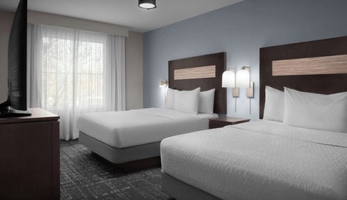 Suite, 2 Queen Beds, Accessible (Roll-in Shower)